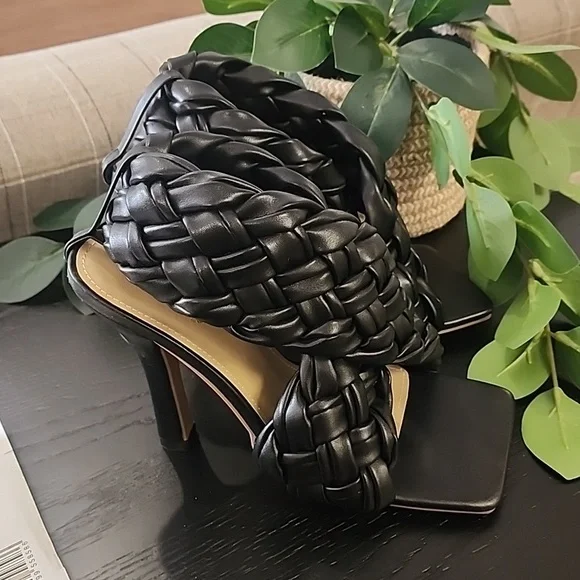 EGO Square Toe Puffy Braided Criss Cross Heels UK 6 US 8 Quilted Vegan Slingback - Picture 15 of 15